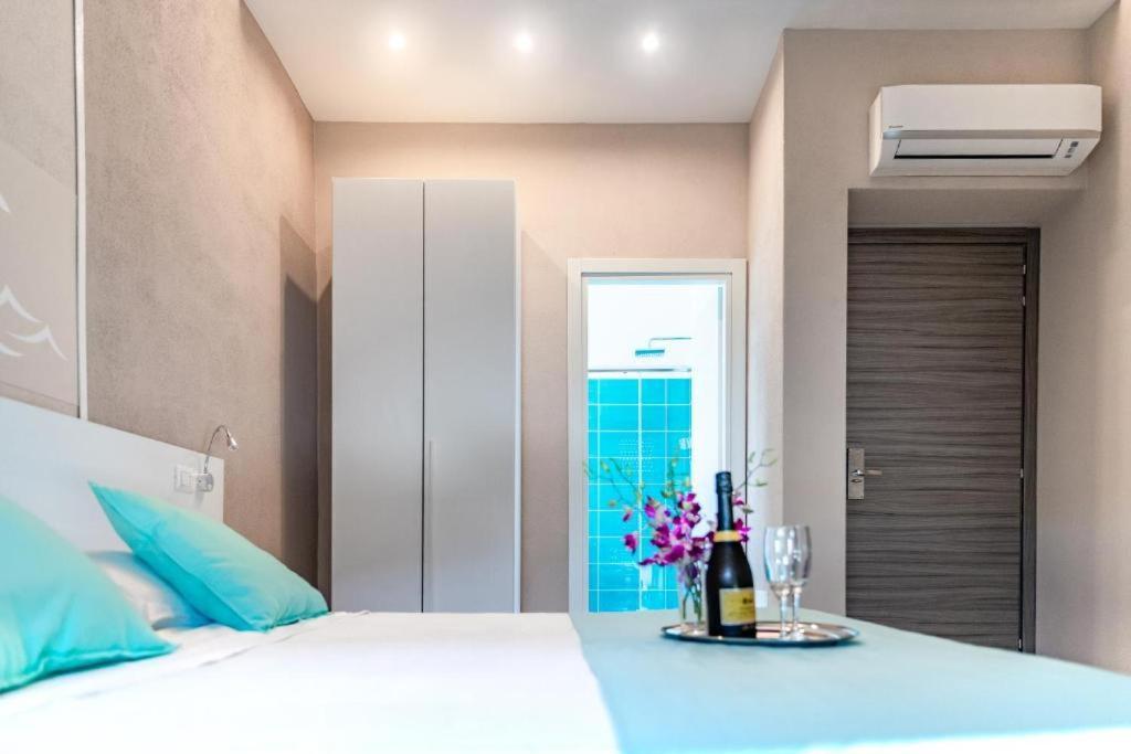 La Smeralda - Boutique Rooms And Breakfast กอลโฟอารันชี ภายนอก รูปภาพ