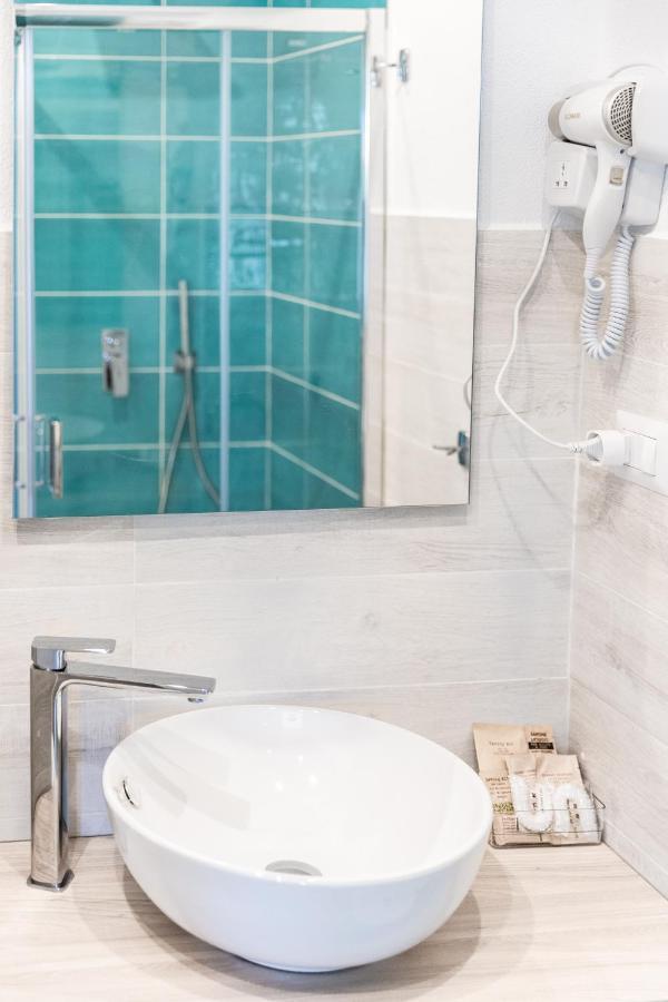 La Smeralda - Boutique Rooms And Breakfast กอลโฟอารันชี ภายนอก รูปภาพ